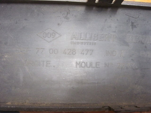 7700428477 RENAULT Молдинг бампера переднего правый купить в Николаев