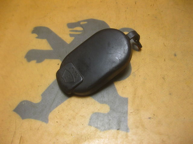 Крышка бака омывателя 7700812930 RENAULT