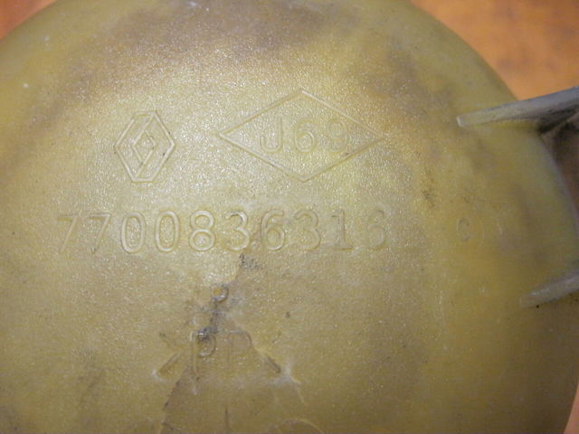 Бачок системы охлаждения двигателя расширительный 7700836316 RENAULT