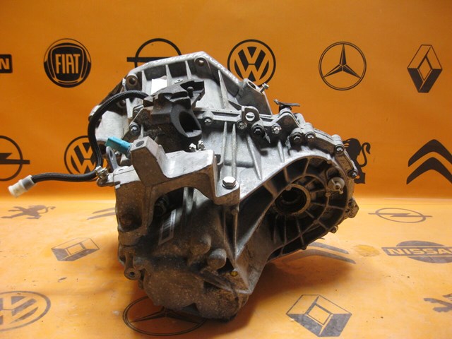 RENAULT 7701700600 КПП в сборе (механическая коробка передач) в наличии Каменское