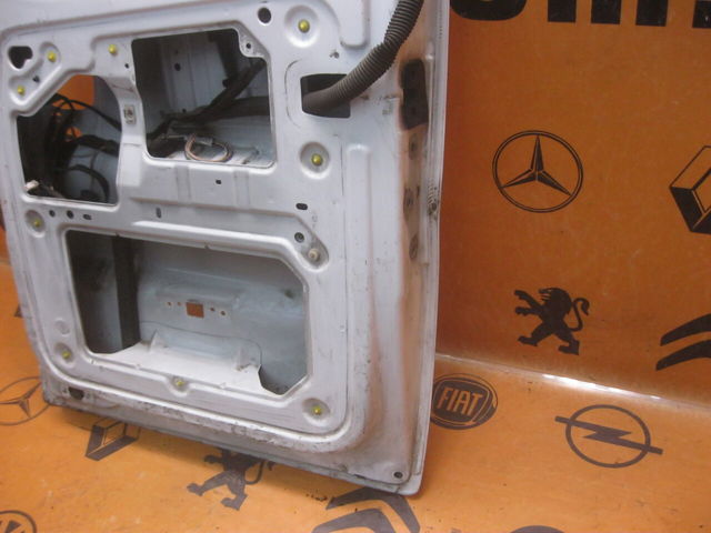 RENAULT 7750311423 Панель-щека двери задней левой в наличии Ужгород