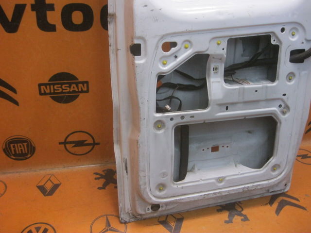 7750311423 RENAULT Панель-щека двери задней левой купить в Павлоград