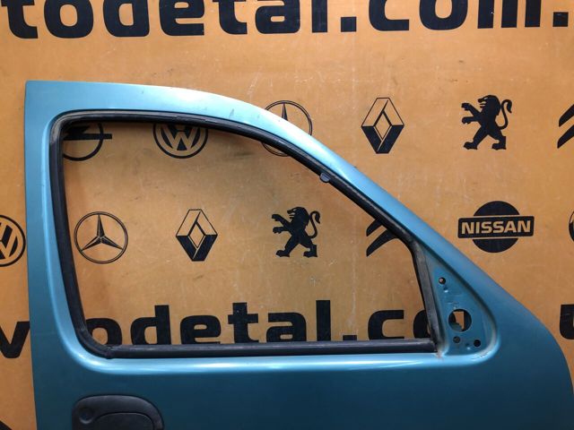 Пассажирская передняя дверь 7751468942 RENAULT