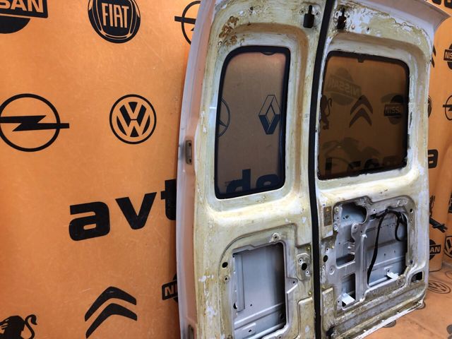 RENAULT 7751468944 Дверь фургона задняя распашная правая в наличии Хмельницкий