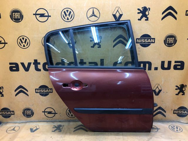 RENAULT 7751473734 Дверь задняя правая в наличии Житомир