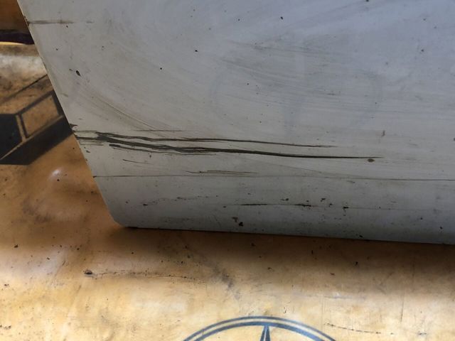 Пассажирская передняя дверь 7751478136 RENAULT
