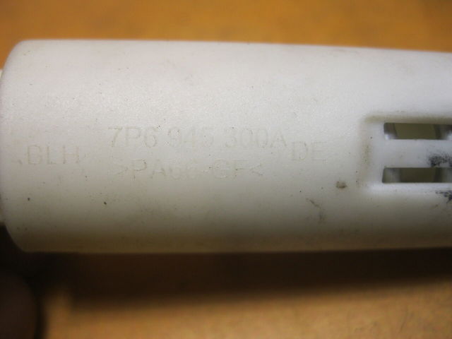 VAG 7P6945300A в наличии Ужгород