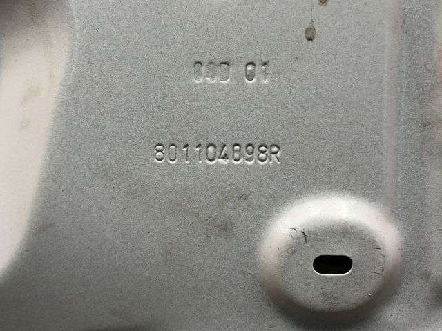 801104098R RENAULT Дверь передняя правая купить в Ровно