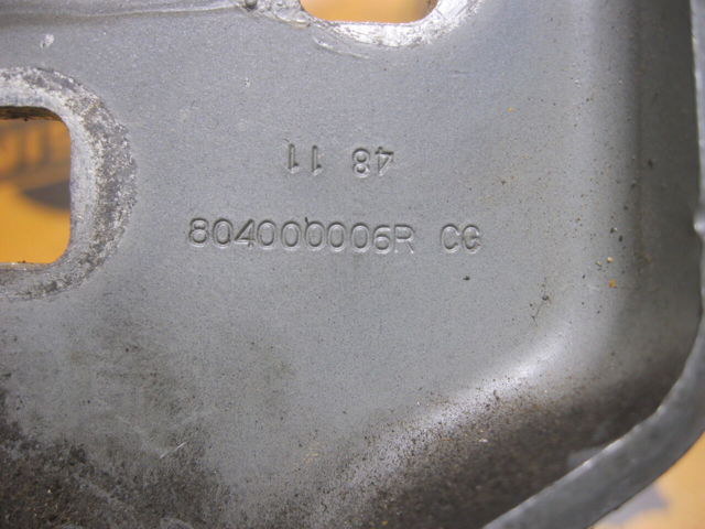 804000006R RENAULT Петля двери передней купить в Хмельницкий