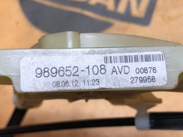 807000002R RENAULT Стеклоподъемник передней правой двери купить в Николаев