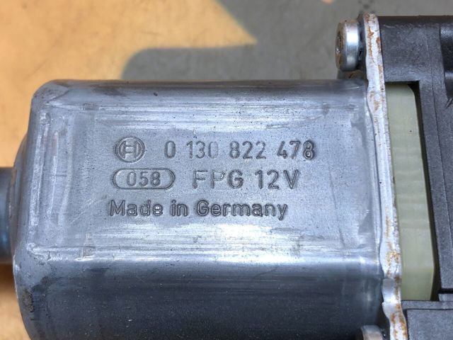 807302741R RENAULT Мотор стеклоподъемника двери передней правой купить в Сумы