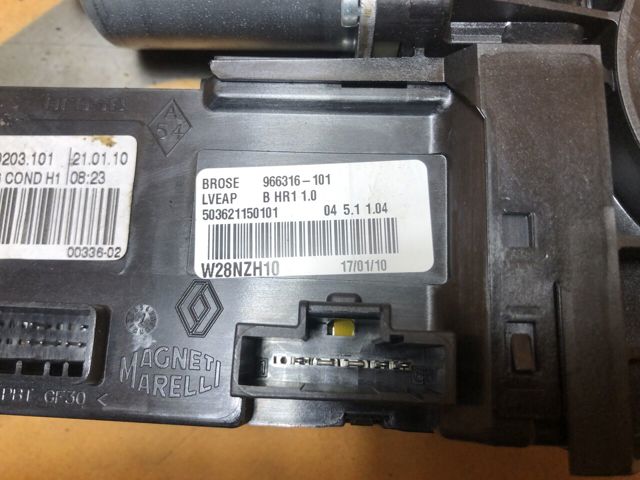 807310021R RENAULT Мотор стеклоподъемника двери передней левой купить в Николаев