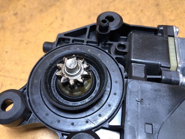807319718R RENAULT купить в Каменское