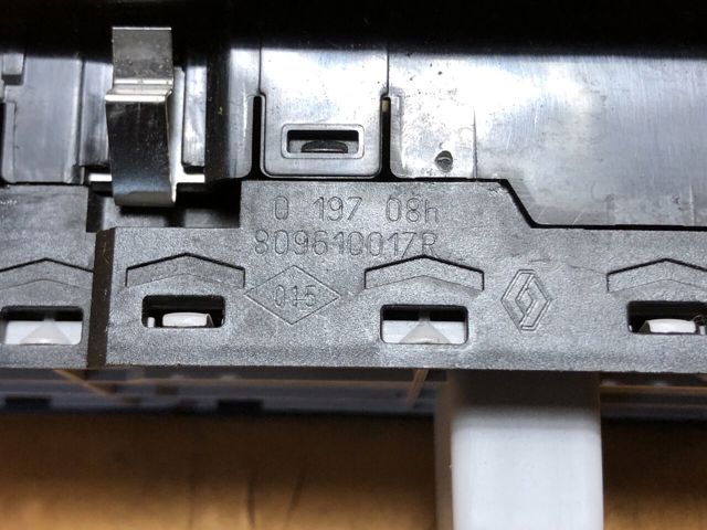 809610017R RENAULT Кнопочный блок управления стеклоподъемником передний левый купить в Полтава