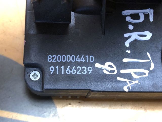 8200004410 RENAULT Замок двери боковой сдвижной правой купить в Хмельницкий