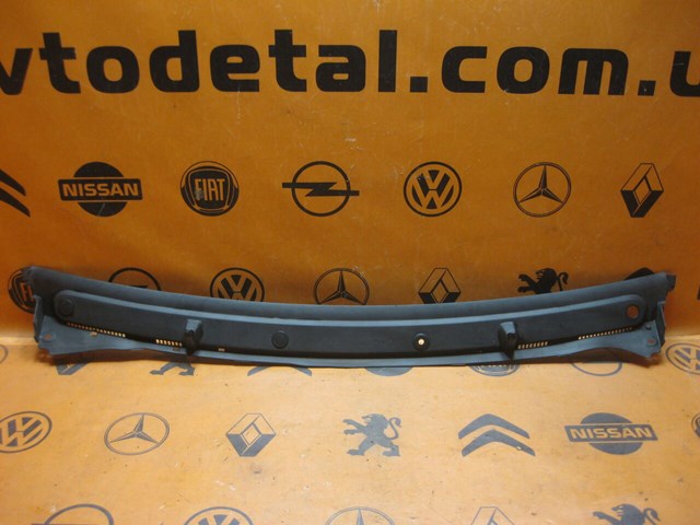 RENAULT 8200020540 Водосток лобового стекла, жабо в наличии Львов