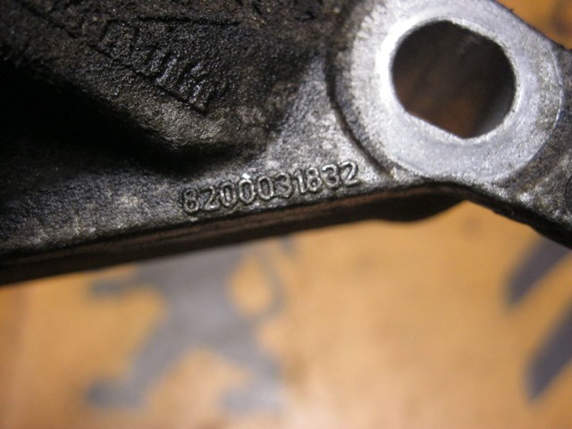 8200031832 RENAULT купить в Чернигов