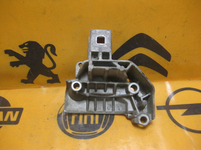8200032074 RENAULT купить в Киев