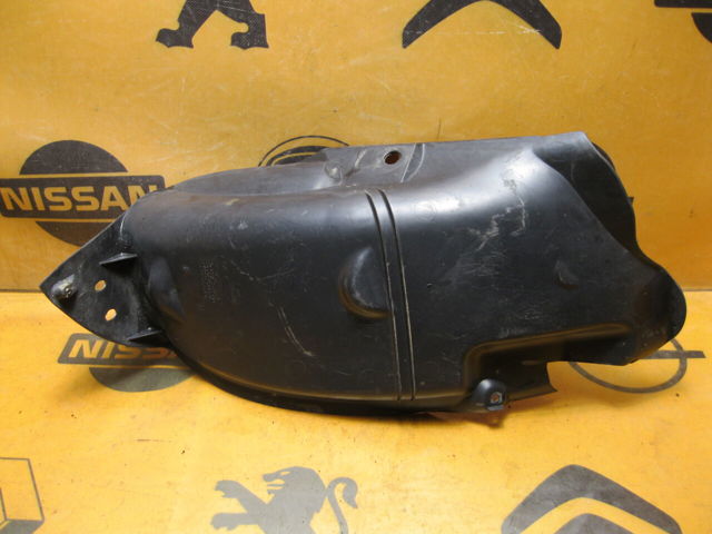 Подкрылок задний правый 8200068385 RENAULT