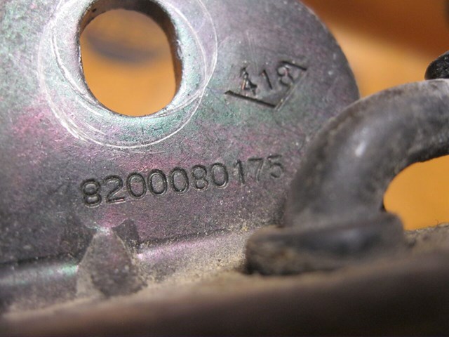 Ограничитель двери, задний 8200080175 RENAULT