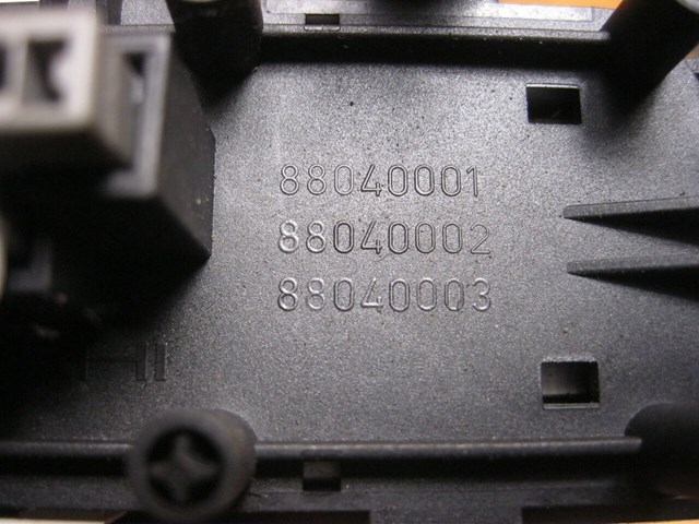 RENAULT 8200095493 Кнопка аварийки в наличии Одесса