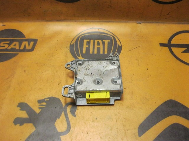 Блок управления airbag 8200098401 RENAULT