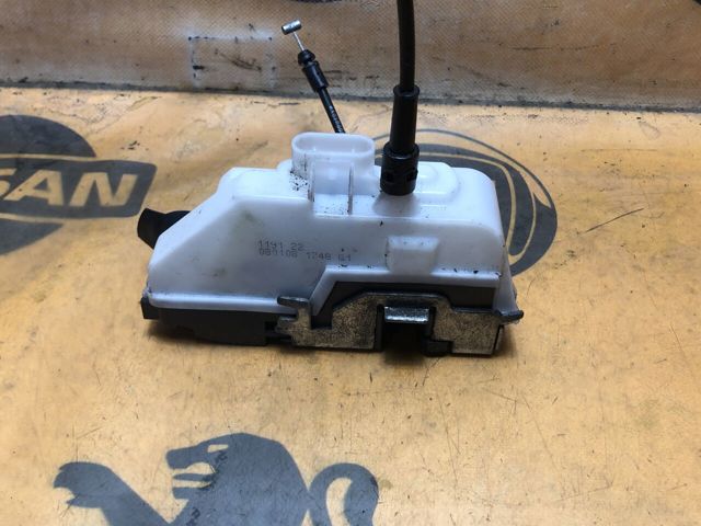 Замок двери водителя Renault Scenic II