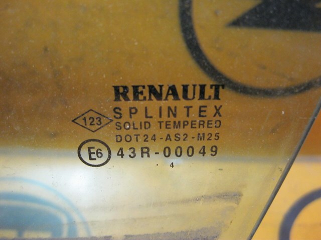 RENAULT 8200120589 Стекло двери передней левой в наличии Каменское