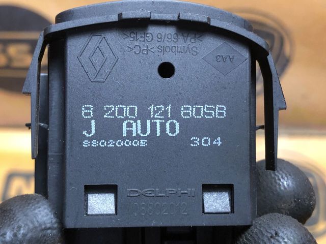 Кнопка корректора фар 8200121805 RENAULT