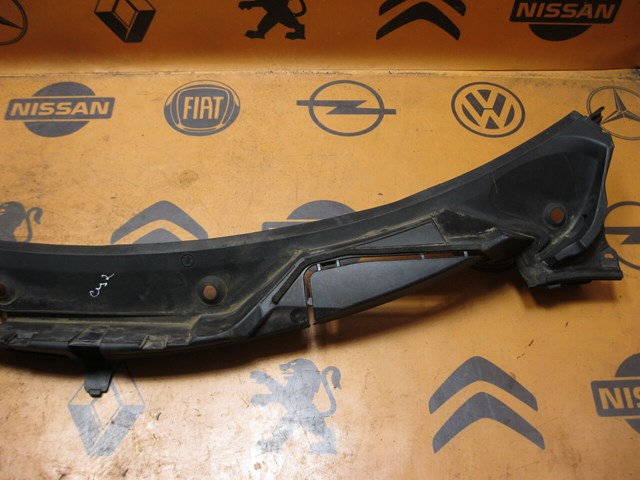 8200136789 RENAULT Решетка дворников купить в Кривой Рог