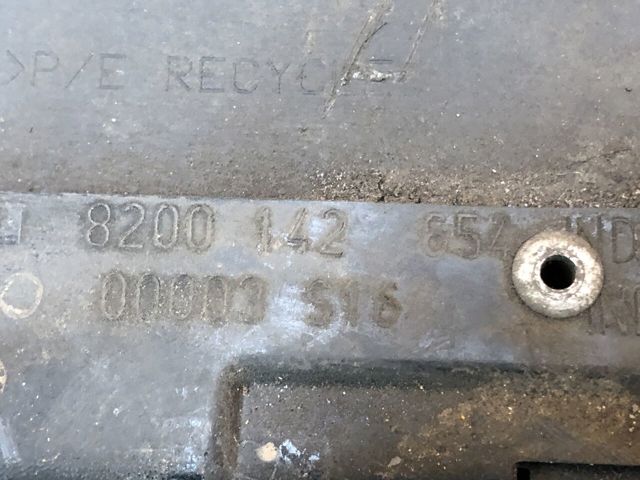 RENAULT 8200140334 Защита бампера переднего в наличии Чернигов