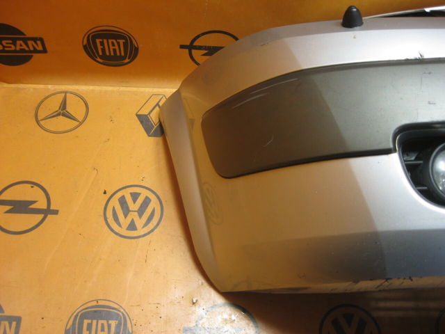Буфер (бампер) передний 8200142000 RENAULT