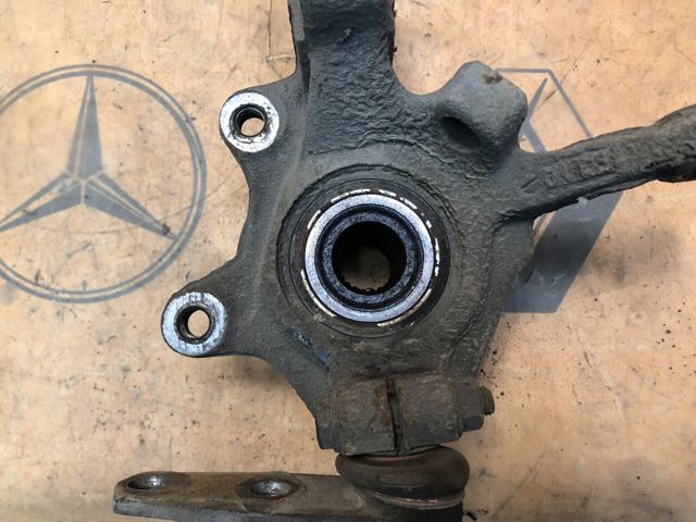 8200150223 RENAULT Цапфа передняя правая купить в Кривой Рог