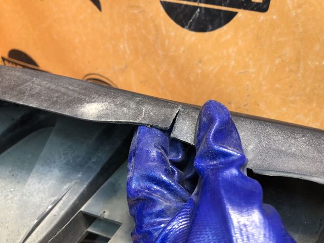 Кожух бампера переднего 8200152587 RENAULT