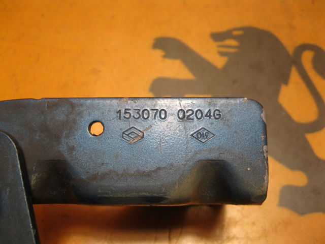 8200153070 RENAULT Петля капота левая купить в Тернополь