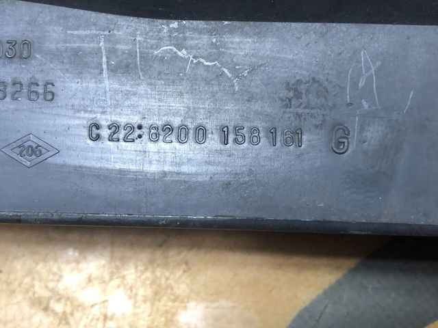 8200158161 RENAULT Воздуховод (дефлектор) радиатора левый купить в Ужгород