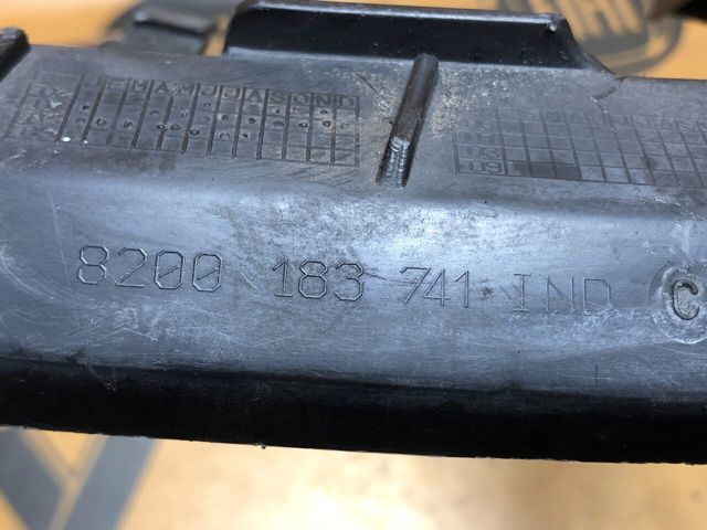 8200183741 RENAULT Кронштейн бампера переднего левый купить в Ужгород