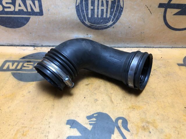 Патрубок расходомера воздуха 8200201614 RENAULT