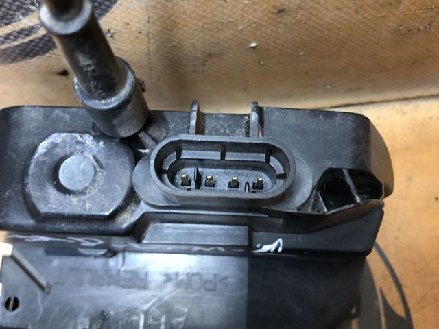 RENAULT 8200212468 Замок двери задней левой в наличии Винница