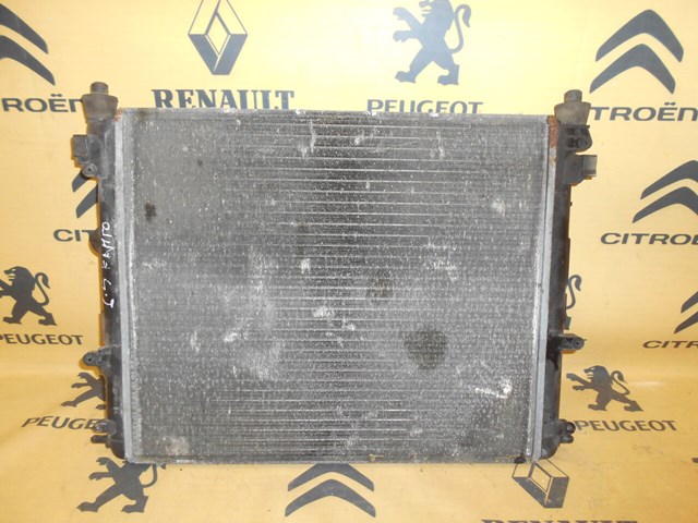 Б/у радиатор охлаждения renault kangoo 1 (1997-2007) код: 741 8200343476