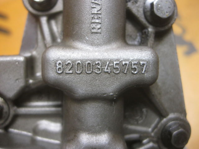 8200345633 RENAULT Масляный насос купить в Одесса