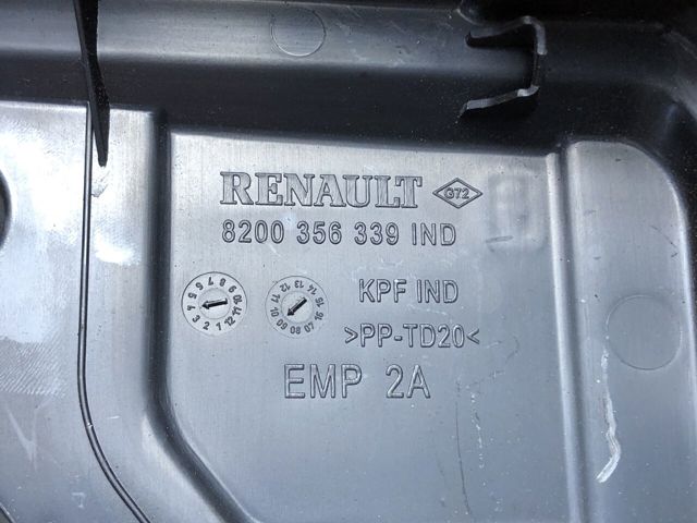Крышка блока предохранителей 8200356339 RENAULT