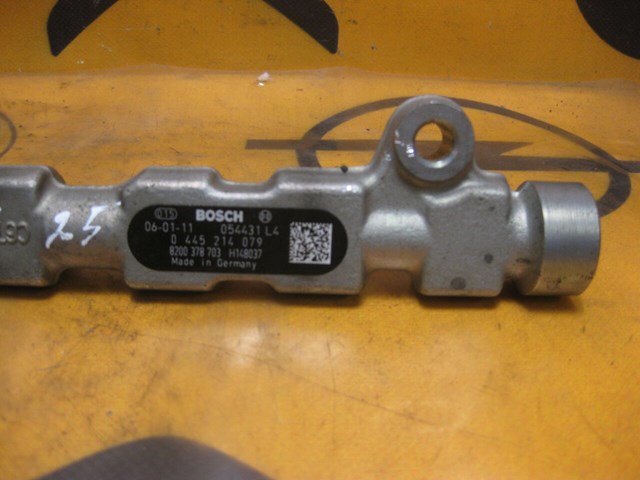 8200378703 RENAULT Распределитель топлива (рампа) купить в Ужгород