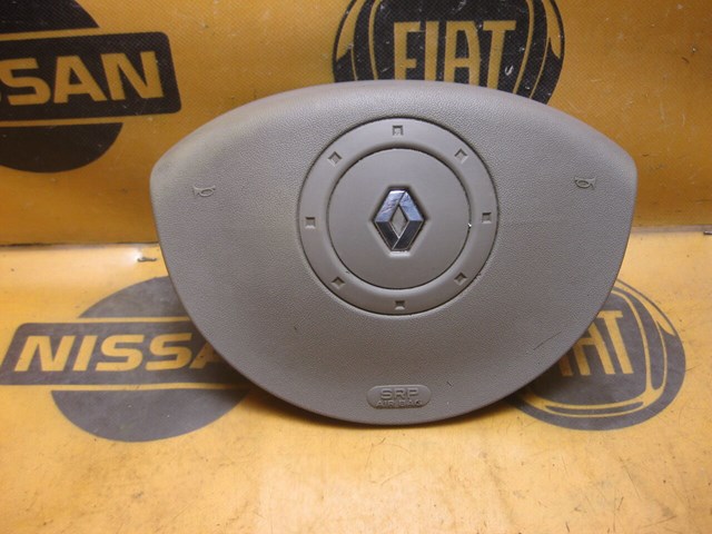 Подушка AIRBAG водительская 8200381848 RENAULT