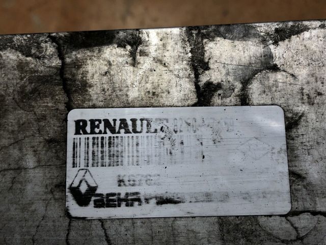 RENAULT 8200427469 Радиатор интеркуллера в наличии Ужгород