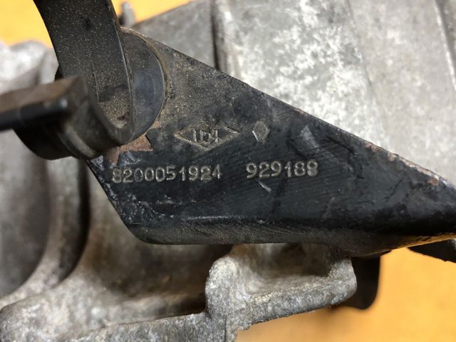 RENAULT 8200430825 в наличии Ужгород