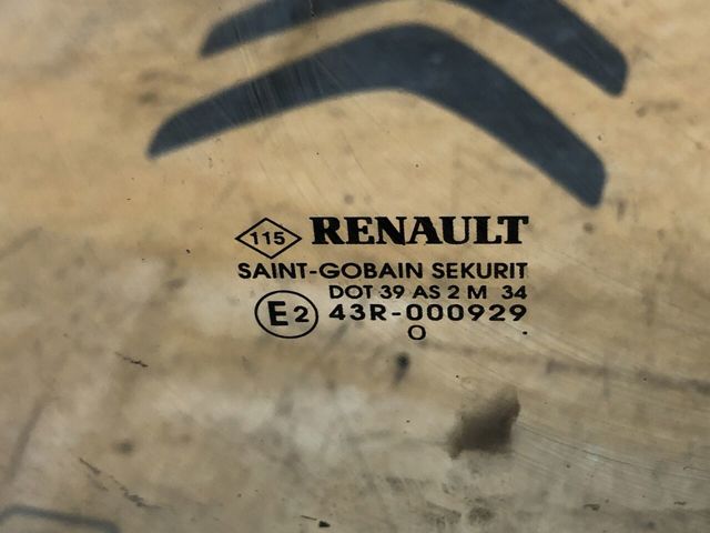 8200439462 Стекло двери передней правой купить Чернигов