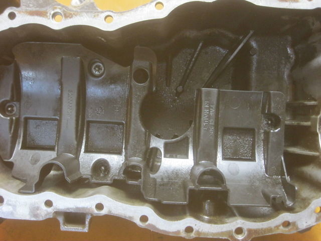 RENAULT 8200451325 Поддон двигателя в наличии Кривой Рог