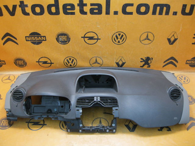 Панель передняя "торпедо" 8200454114 RENAULT