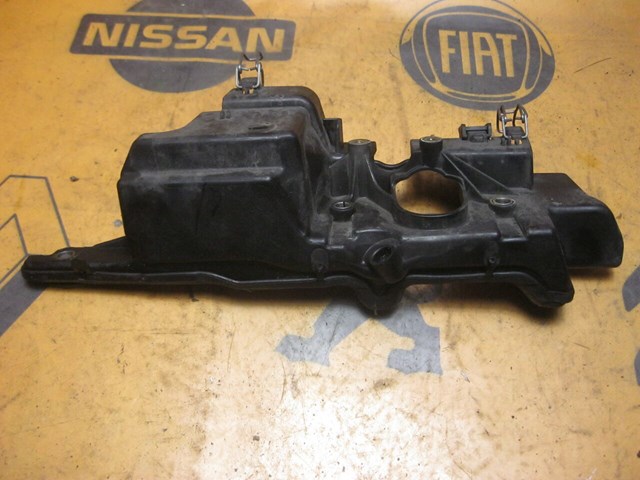 Крышка мотора декоративная 8200468152 RENAULT